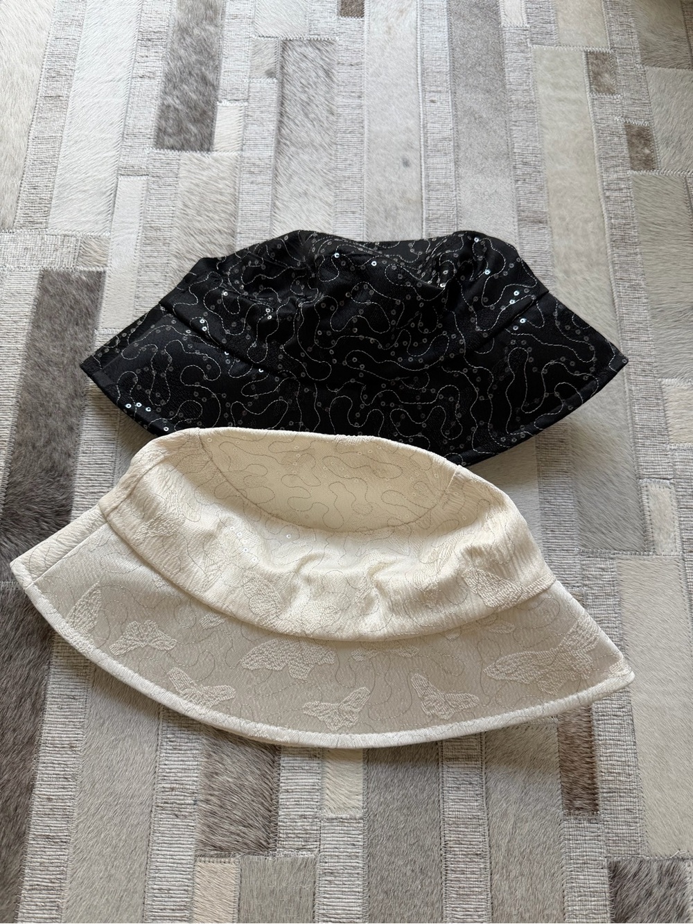 LV sparkle bucket hats - Picture 2 of 2
